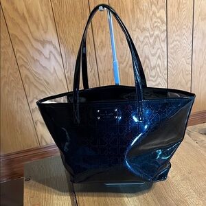 Kate Spade Black Glossy Tote with Modern Geometric Design